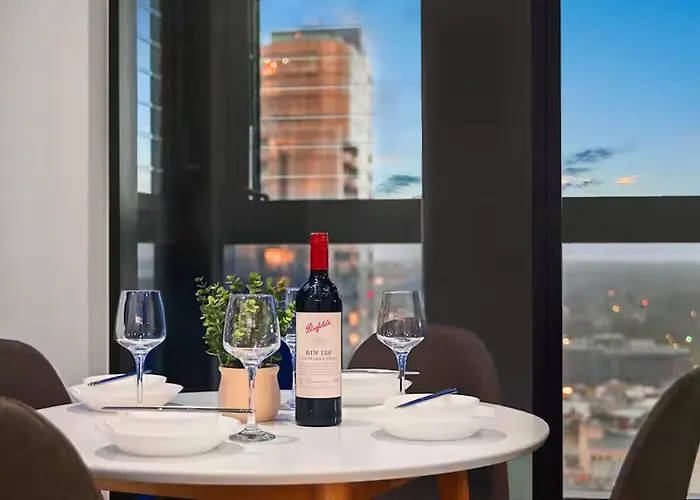 Lux Box Hill Retreat With Gym And Sky Garden