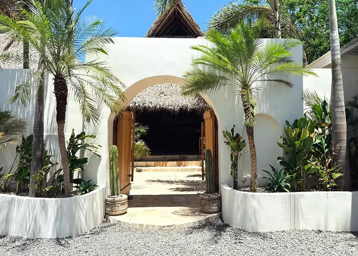 Mahalo Uraka Suite Private Pool And Kitchen