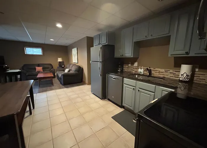 Ski-In 5Br Retreat At Boyne Mtn - Walk To Lifts & Fun!
