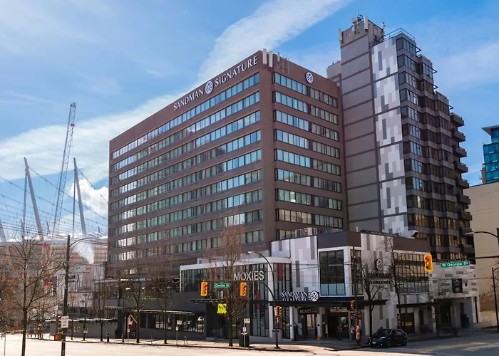 3 star hotel: Sandman Signature Vancouver Downtown Hotel