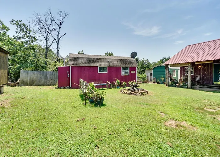 Charming Oklahoma Retreat W/ Grill - Pets Welcome!