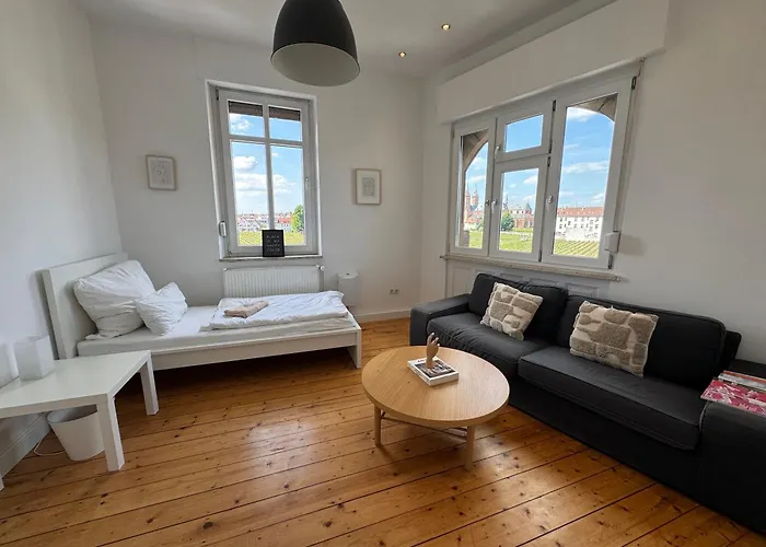 Luxe Apartment Am Rhein