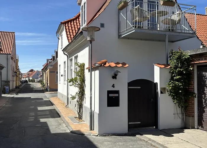 Eksklusiv Penthouselejlighed Med Altan Og Havnekik