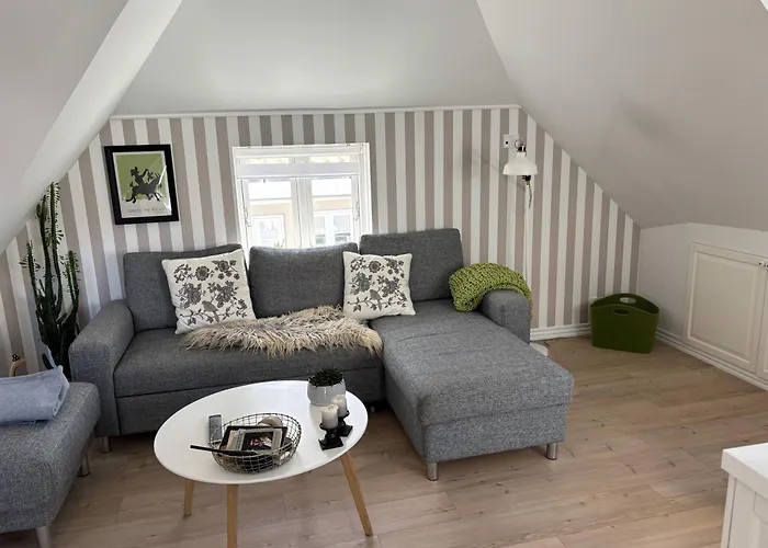 Eksklusiv Penthouselejlighed Med Altan Og Havnekik