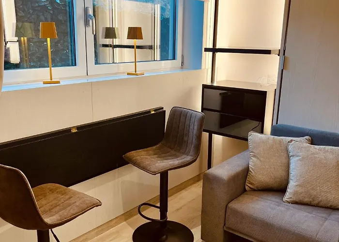 Hotel vicino al College: Live Home Rooms