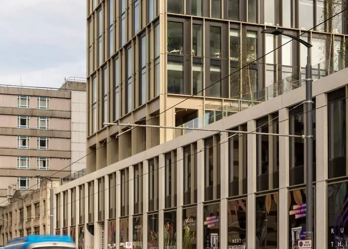 Mercian Luxury Apartments: City Centre Living with Rooftop Terrace
