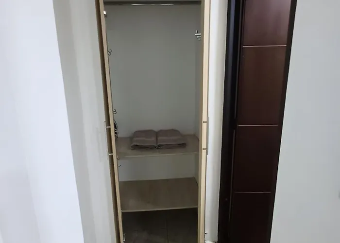 Aparta Estudio Condo