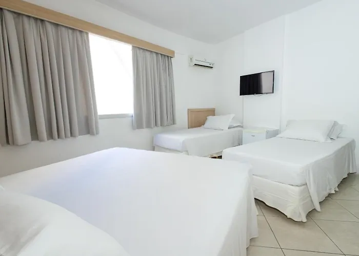 Pet Friendly hotel: Hotel Ilha Da Madeira