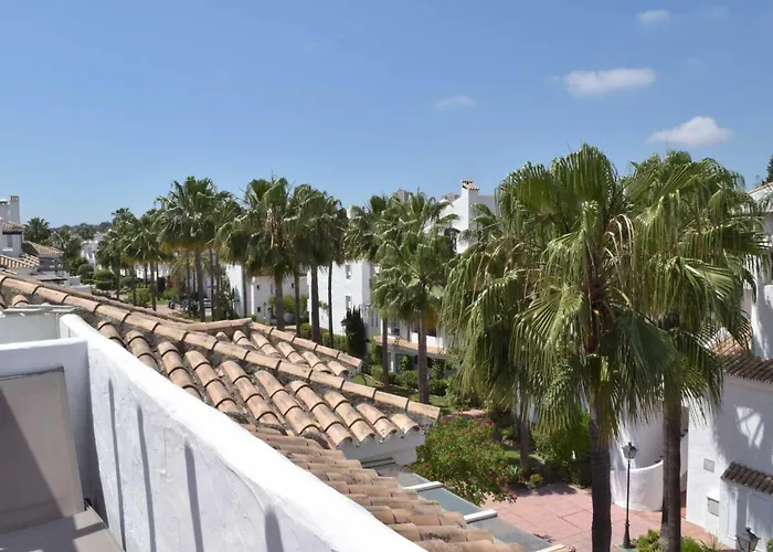  Y Casas SERINAMAR- Banús