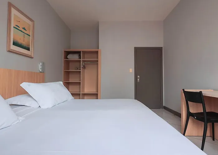 Central hotel: Sagres Praia Hotel