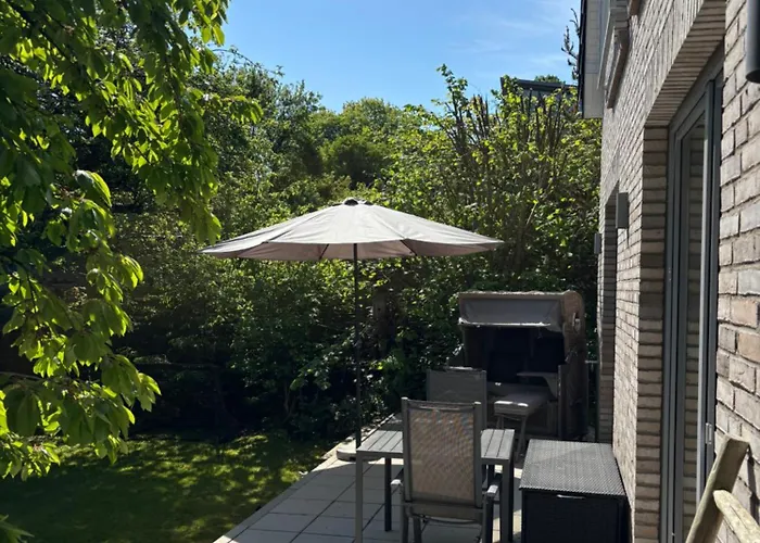 Im Bademantel An Den Strand - Mit Terrasse