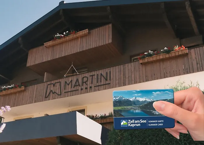 Martini Inkluding Breakfast & Free Parking