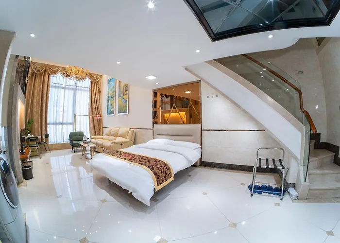 Louidon Mega Duplex Apartment - Beijing Rd