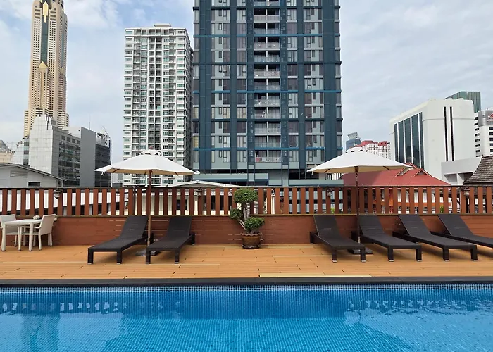 True Siam Rangnam Hotel