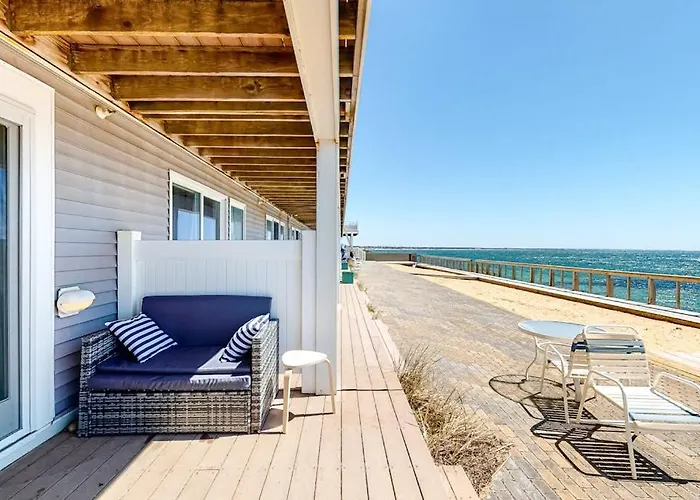 Nautical Haven At Seaside