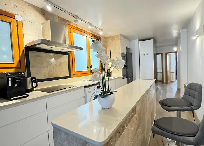 Superb Flat In The Centre Of Capital, Ski, Caldea