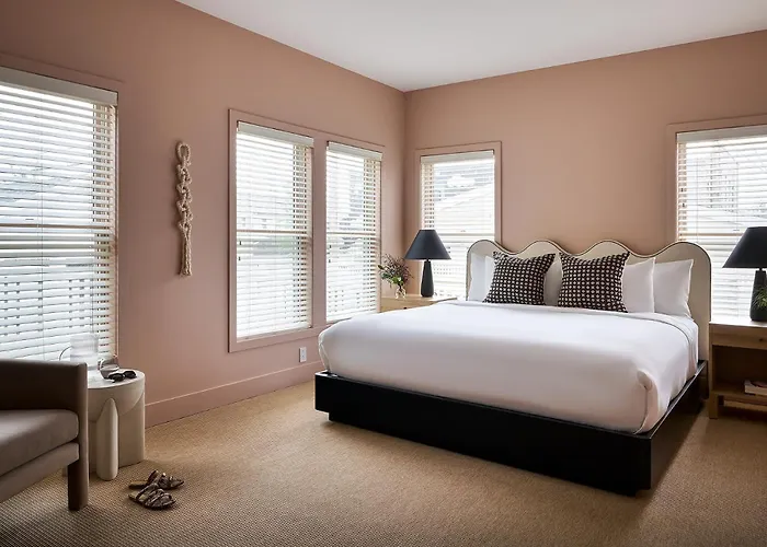 The Neighborhood Hotel - New Buffalo