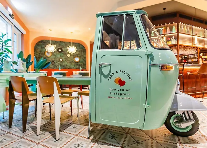 Pet Friendly hotel: Hotel Ibis Lisboa Parque Das Nacoes