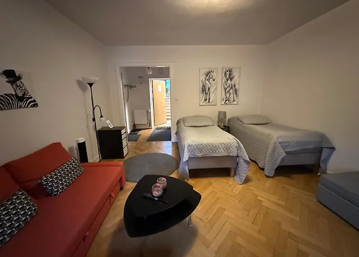Pramkanalens Pensionat I Karlstad