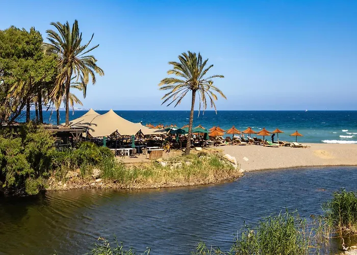 Appartement Gelegen Aan De Golfbaan Op La Quinta Benahavis Marbella