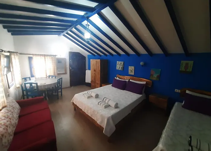 Karya Apartments
