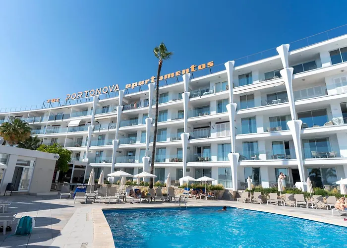 Suites Roc Portonova - Newly Renovated 2026