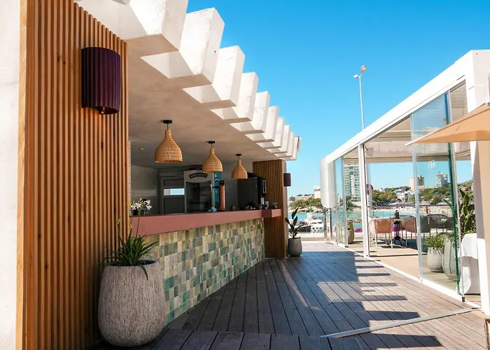 Suites Roc Portonova - Newly Renovated 2026