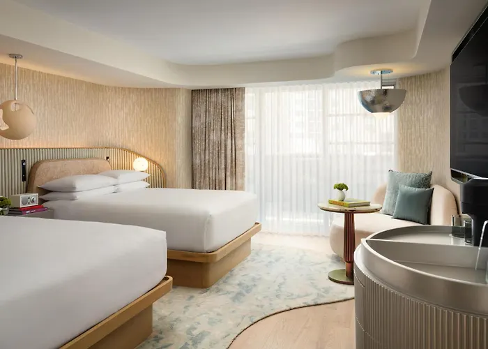 Andaz , By Hyatt