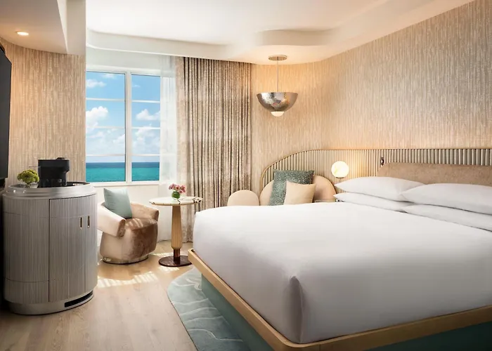 Andaz , By Hyatt