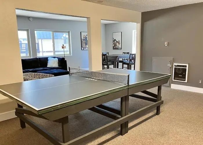 Mammoth View Villas 35