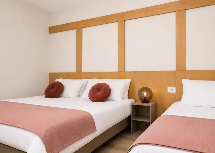 Urban Residence Apartments- Free Parking
