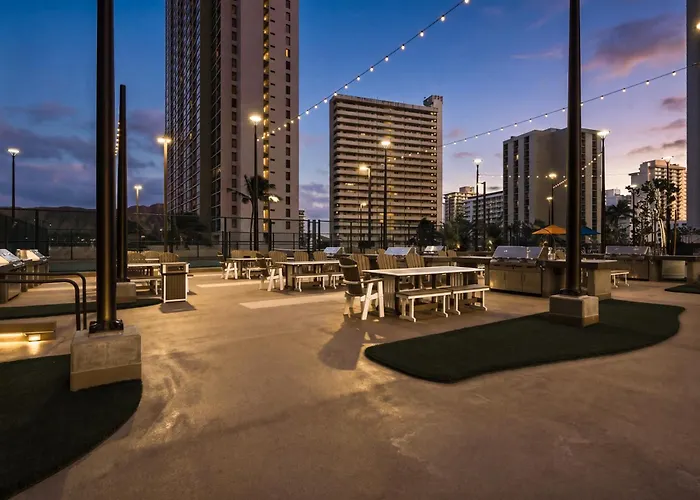 Breezy Condo With Private Lanai, Pool, & Beach Access