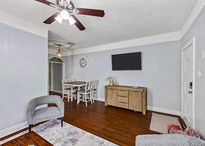Port Side At M Historic Lost Bayou Retreat Walk To Beach Sleeps 6