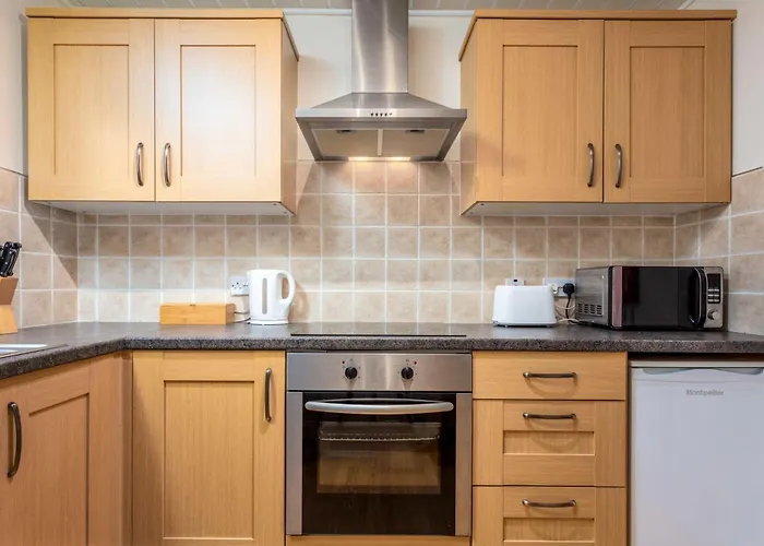 Prestwick Central - Donnini Apartments