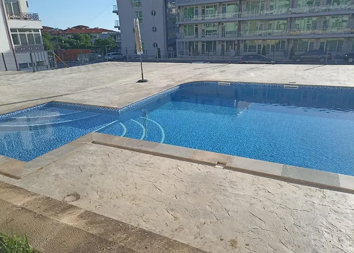 Апартаменти Анастасия-Бяла Seaside На 100М От Плажа