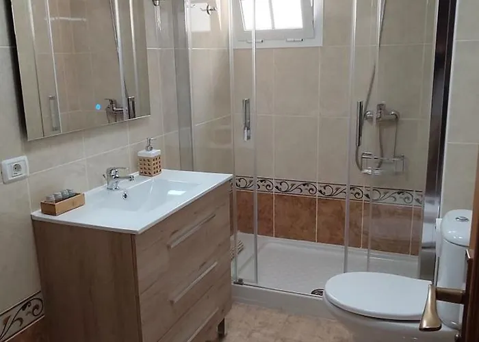 Apto Ache, Acogedor Apartamento De 66 M Con Terraza, Aire Acondicionado Y Parking Privado Gratuito