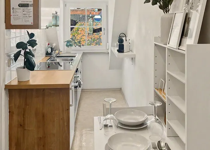 Nami - Robin - Helle Apartments Mitten In Der Stadt