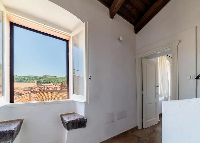 Sardinian Gallery Domus Historic Rooms & Apartments