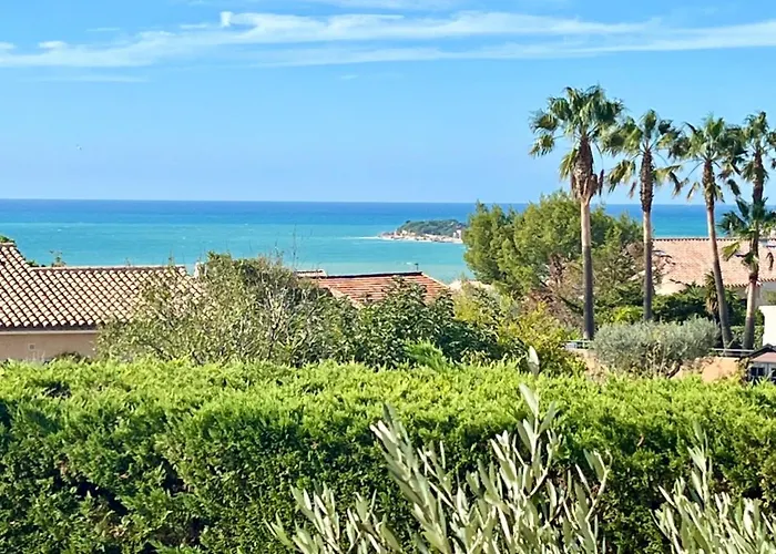 Appartement Vue Mer Au Calme Piscine & Parking