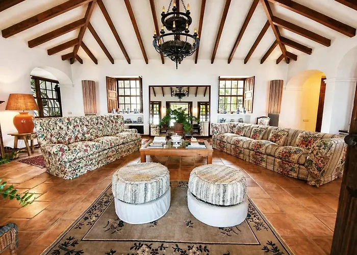 La Rayuela Suites