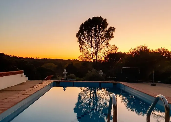 Comfortable Studio In Santiago Do Cacem, Private Pool, 65 M²