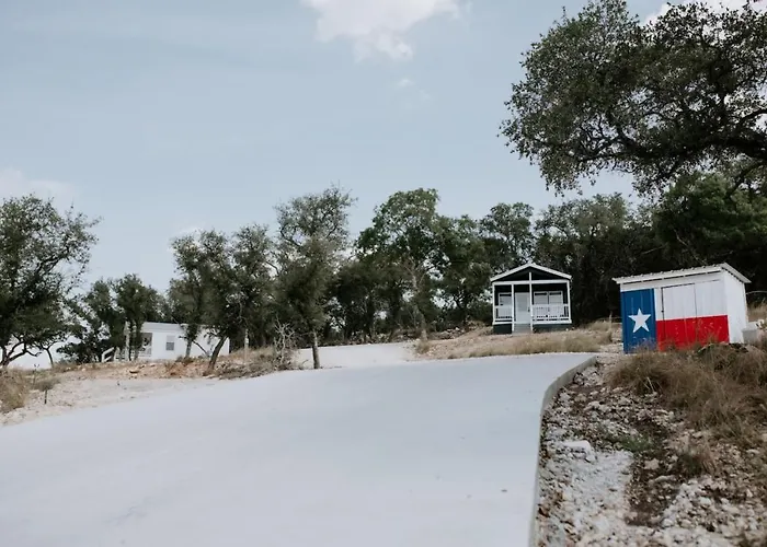 Farm Stay, Hot Tub, Views, Golf Cart Rental
