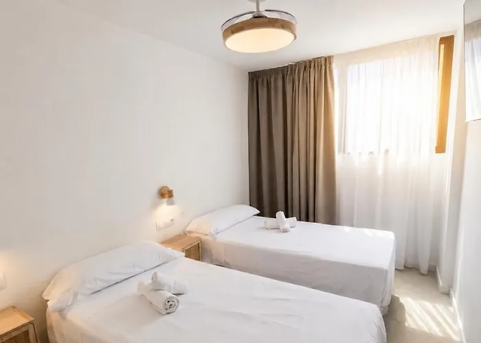 Apartamentos Edf AUREA y Edf SARVACHO