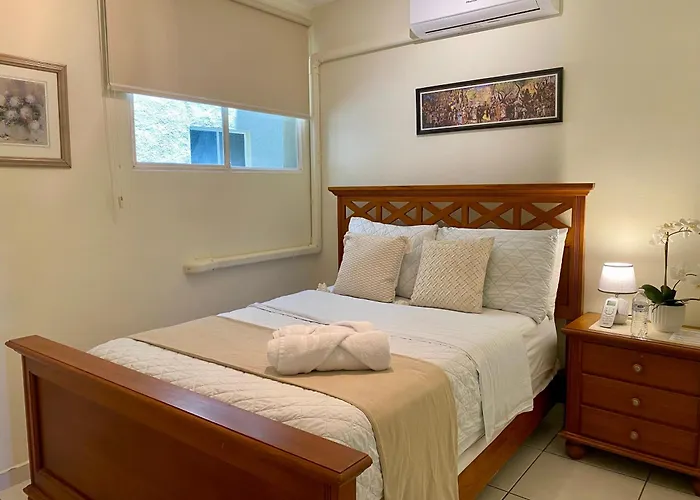 Luxury Modrn Apartment, W/Amazing View, 3Br,Escalon,Exclus,Secur