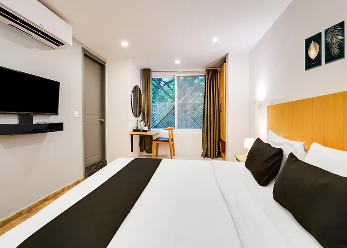 Super Townhouse Oak Indiranagar