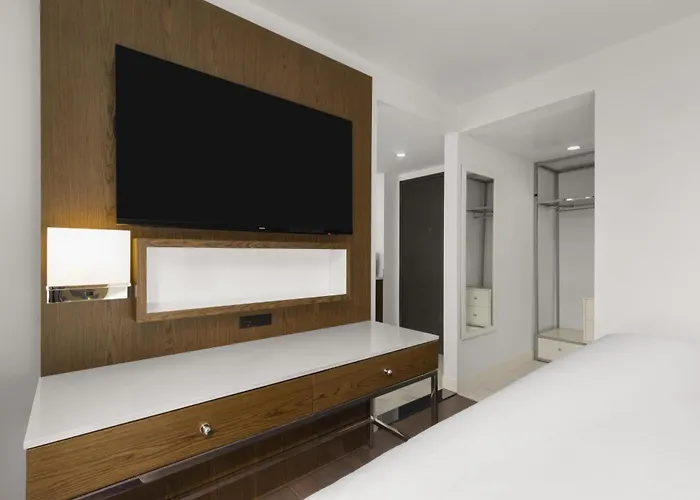 Best Western Premier Empire State Hotel