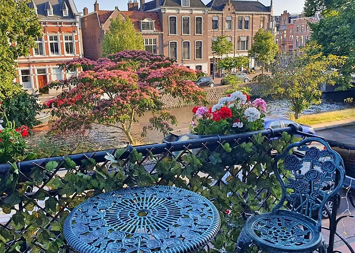 Canal House Haarlem