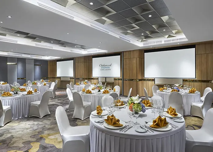 Oakwood Premier Cozmo Jakarta