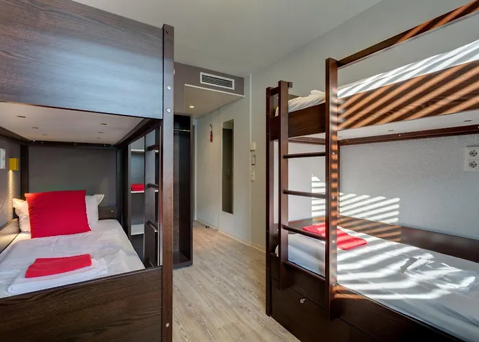 3 star hotels Meininger Berlin Hauptbahnhof
