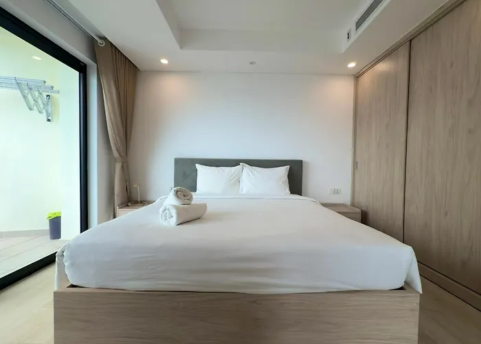 Gold Coast Nha Trang Luxury Apartment - Ocean View